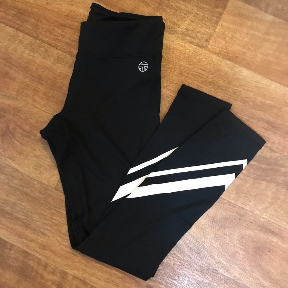 Tory Sport Capri Leggings